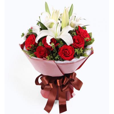 缘份-11枝红玫瑰，2枝多头白香水百合，黄莺10枝