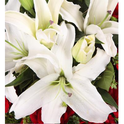 缘份-11枝红玫瑰，2枝多头白香水百合，黄莺10枝