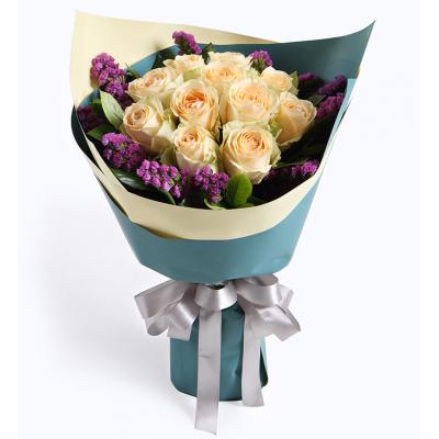 柔情似水-香槟玫瑰11枝，紫红色勿忘我0.3扎，栀子叶8枝