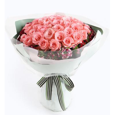 情有独钟-戴安娜粉玫瑰50枝，石竹梅20枝