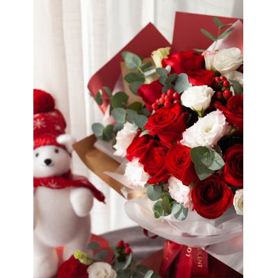 初心不负-韩式花束系列：卡罗拉玫瑰11枝、3头或以上白底粉边洋桔梗5枝、大叶尤加利10枝、4枝红豆