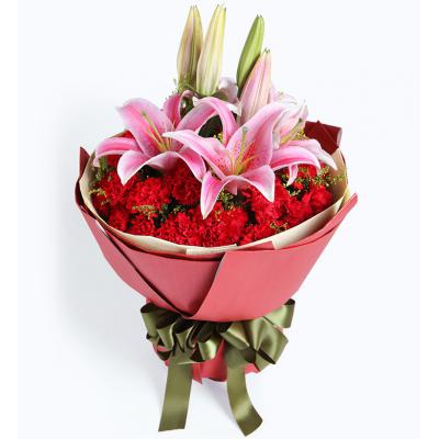 感激-29枝红康乃馨，多头粉百合2枝，黄莺10枝