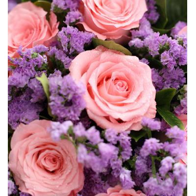 你的香气-黛安娜玫瑰9枝，浅紫色勿忘我0.5扎，栀子叶8枝