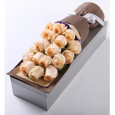 你最珍贵-高档礼盒装鲜花:香槟玫瑰19枝，勿忘我适量