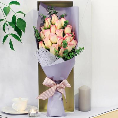 你的温柔-19朵红袖，尤加利搭配。