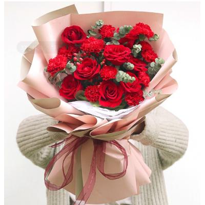 爱的祝福-9枝红玫瑰加3支康乃馨