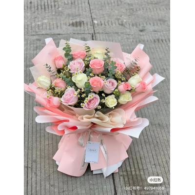 守护之心-19朵粉白玫瑰加尤加利