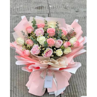 守护之心-19朵粉白玫瑰加尤加利