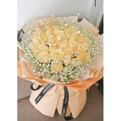 33朵香槟玫瑰加皇冠