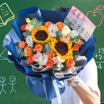  师恩如山-2枝向日葵、3枝辉煌玫瑰搭配3枝香槟桔梗、1枝白桔梗、3枝橙色多头玫瑰、尤加利叶