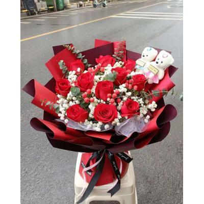 甜美时光-11支玫瑰加满天星