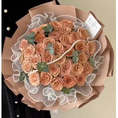 卡布奇诺之恋-材料：33枝卡布奇诺玫瑰