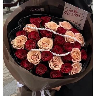 甜蜜暂放-23支红玫瑰.10支碎冰蓝玫瑰 珍珠