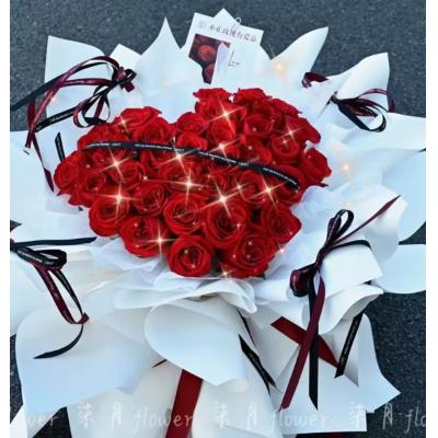 浪漫一刻-33支红玫瑰加蝴蝶结