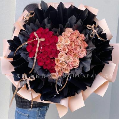 不变的承诺-26朵红玫瑰26朵卡布奇洛珍珠链